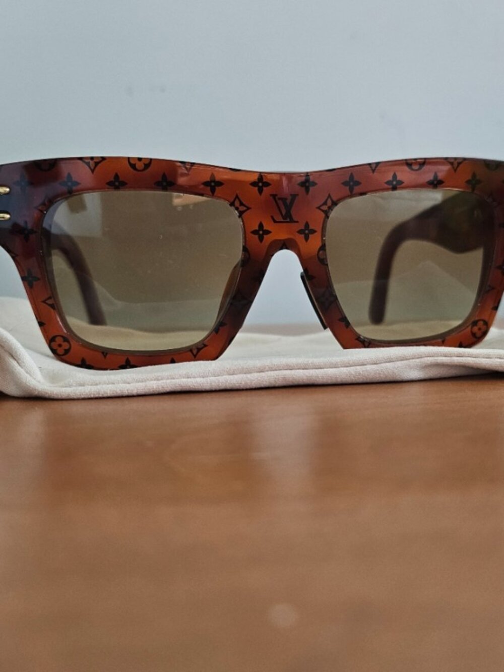 LOUIS VUITTON LV Blade Sunglasses